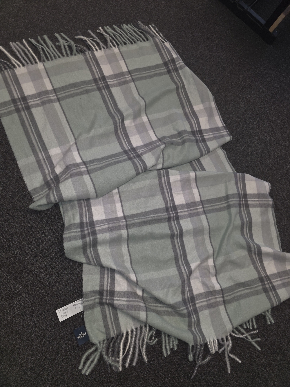 NWT Hollister Fringe Scarf/ Wrap